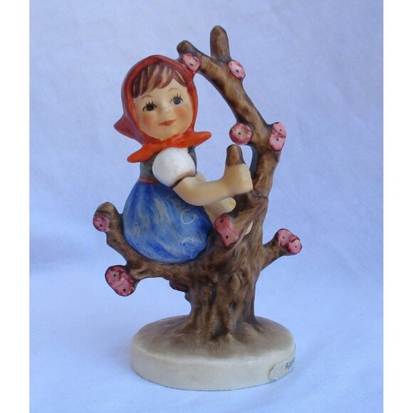 Hummel Goebel figurine Apple Tree Girl #141 1979-90  Mother's Day gift - Picture 1 of 5